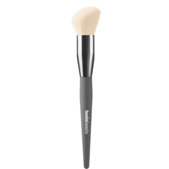 HUDA BEAUTY Diffusing Cheek Brush