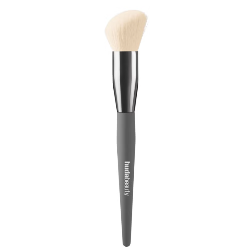HUDA BEAUTY Diffusing Cheek Brush