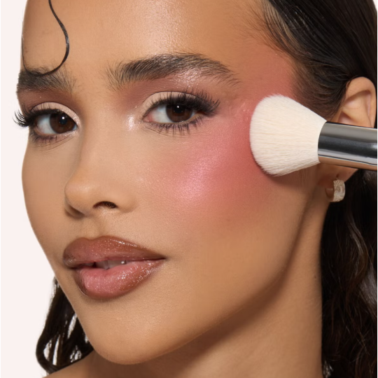 HUDA BEAUTY Diffusing Cheek Brush