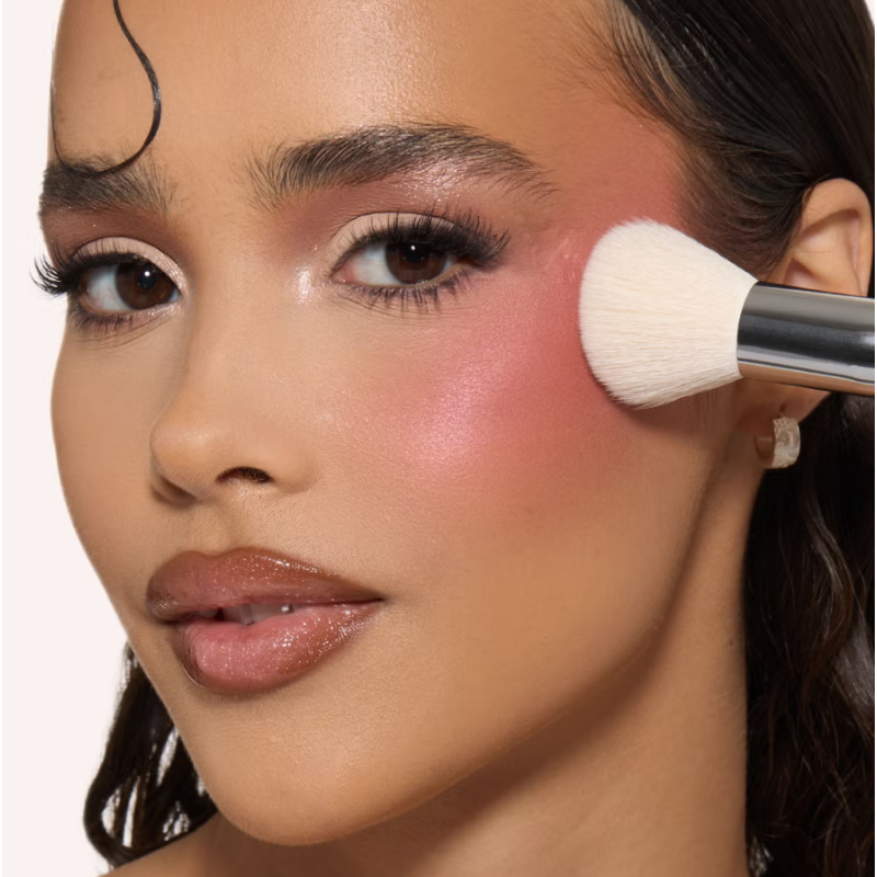 HUDA BEAUTY Diffusing Cheek Brush
