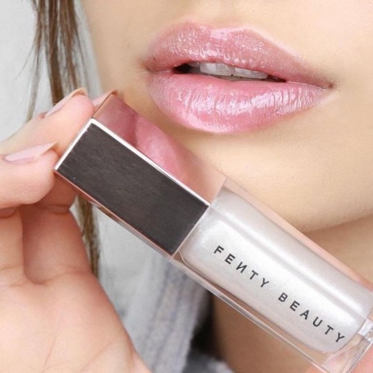 FENTY BEAUTY Gloss Bomb Universal Lip Luminizer - Diamond Milk